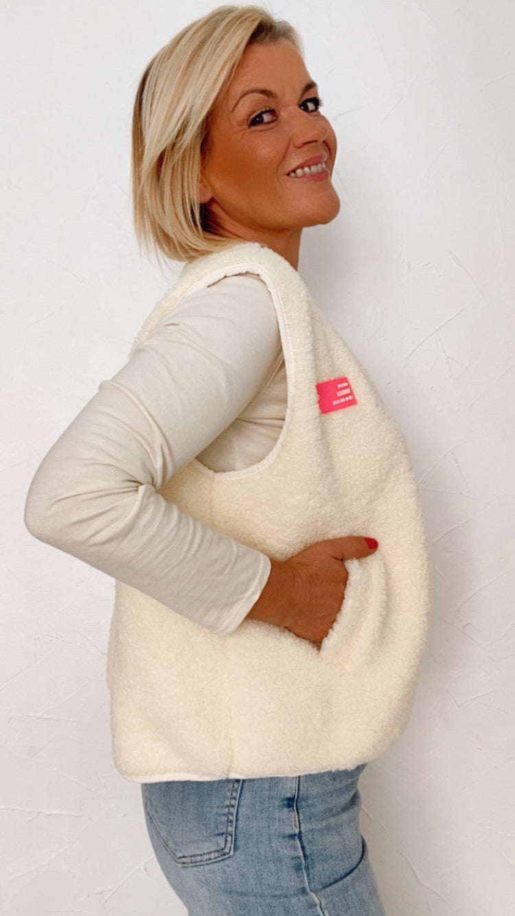 Veste sans manches JADE en bouclette écrue