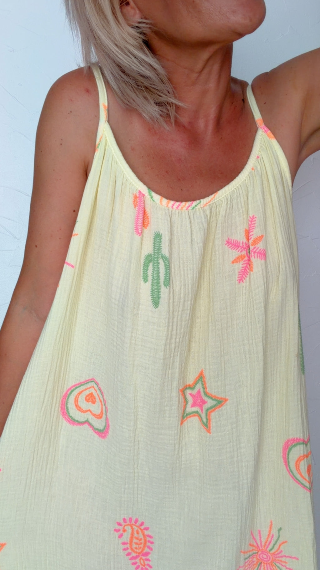 Robe longue LIZ jaune beurre & imprimés fluos 100% Gaze de Coton