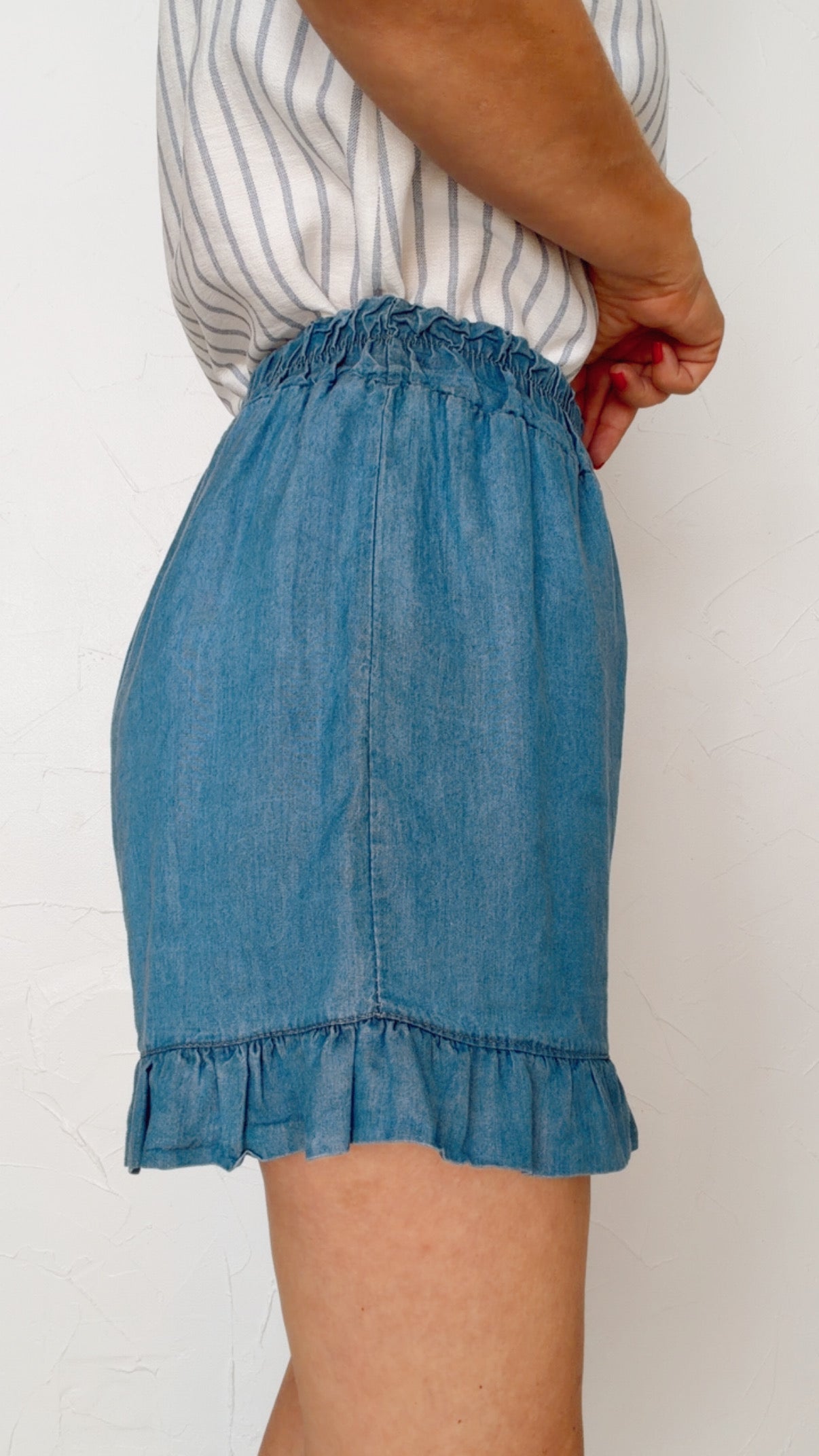 Short à volants CÉLESTE coloris jean brut 100% TENCEL
