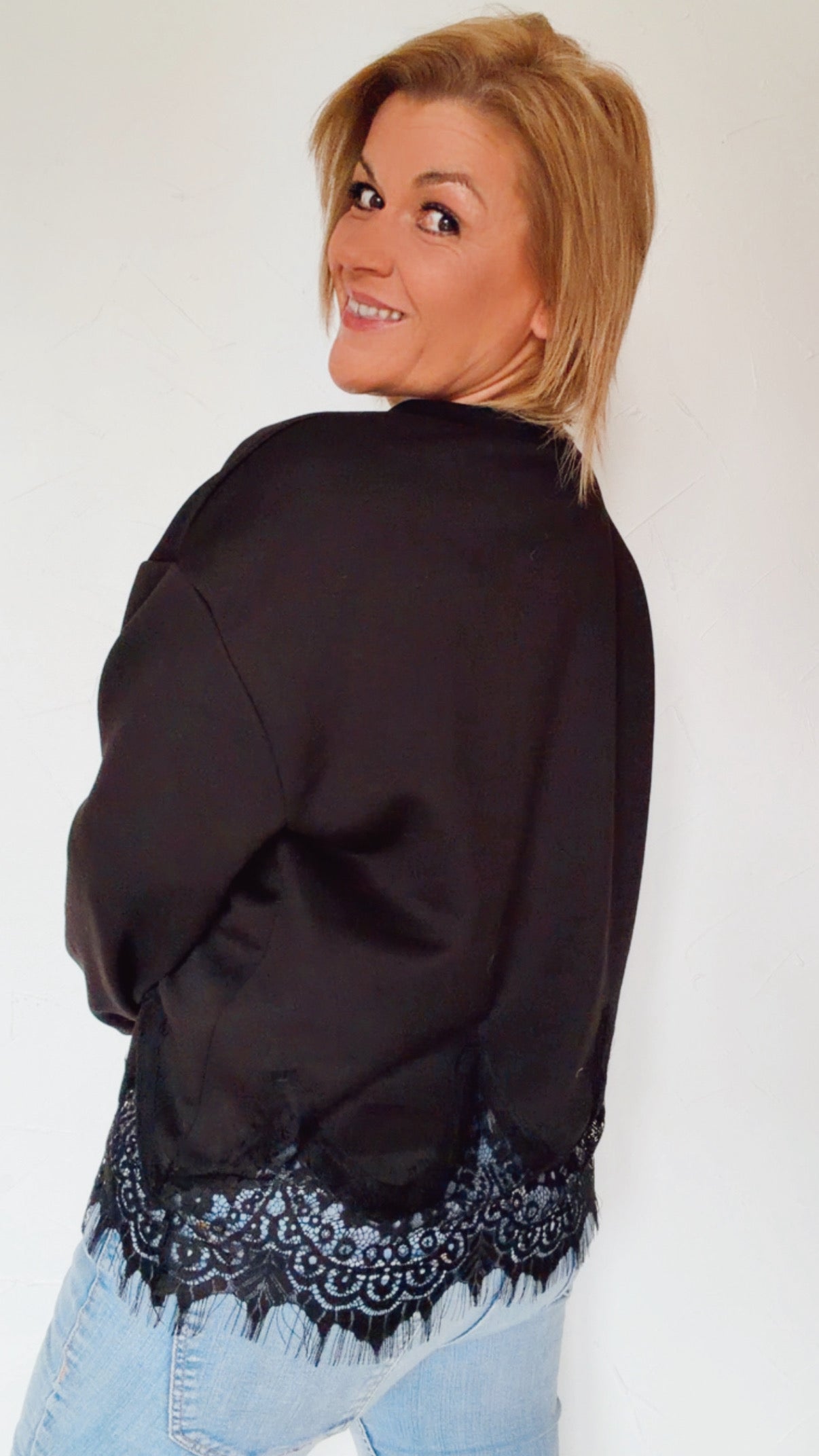 Sweat PAULA noir & dentelle